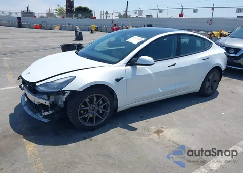 2021 Tesla Model 3 Long Range Dual Motor All-Wheel Drive z USA, uszkodzony, nr VIN 5YJ3E1EB5MF858411